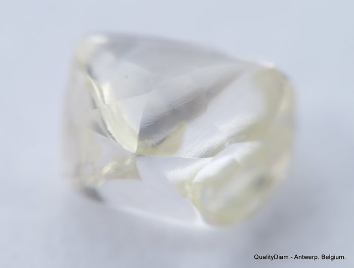 G VVS1 diamond ideal for uncut diamond jewelry. Out from a diamond mine 0.43 carat