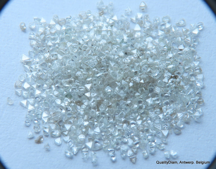 25.74 Carats natural diamonds out from diamond mines