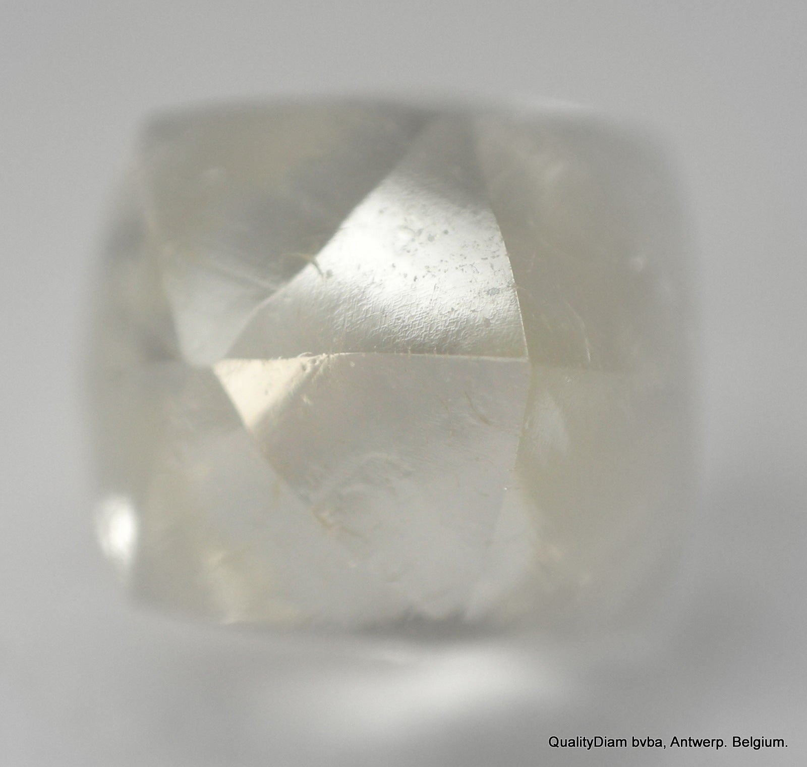 I VS1 0.69 CARAT Natural Genuine Uncut Gemstone Diamond in Tetra Shape