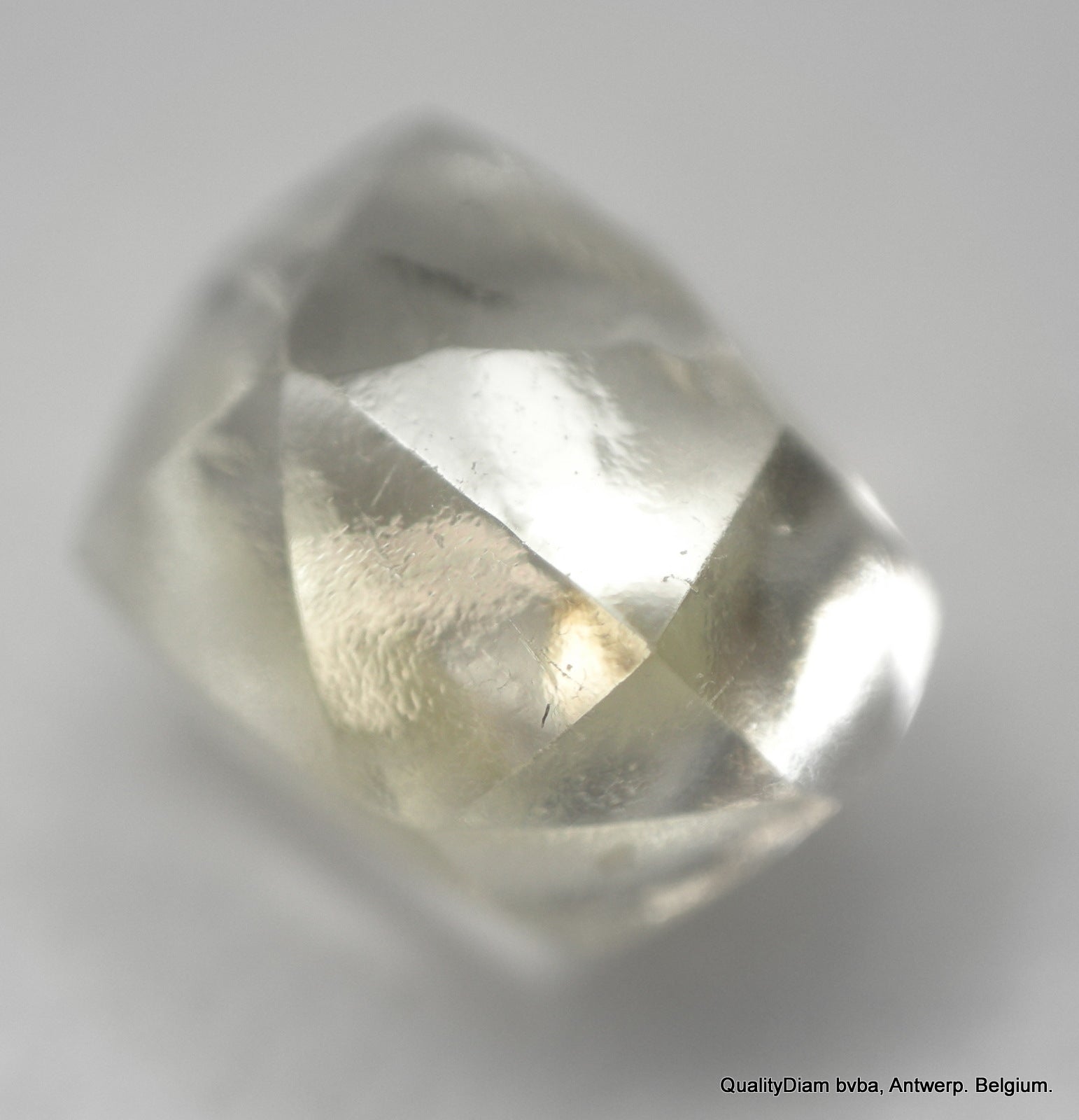 I VS2 0.84 CARAT Natural Uncut 100% Natural Diamond in Tetra Shape
