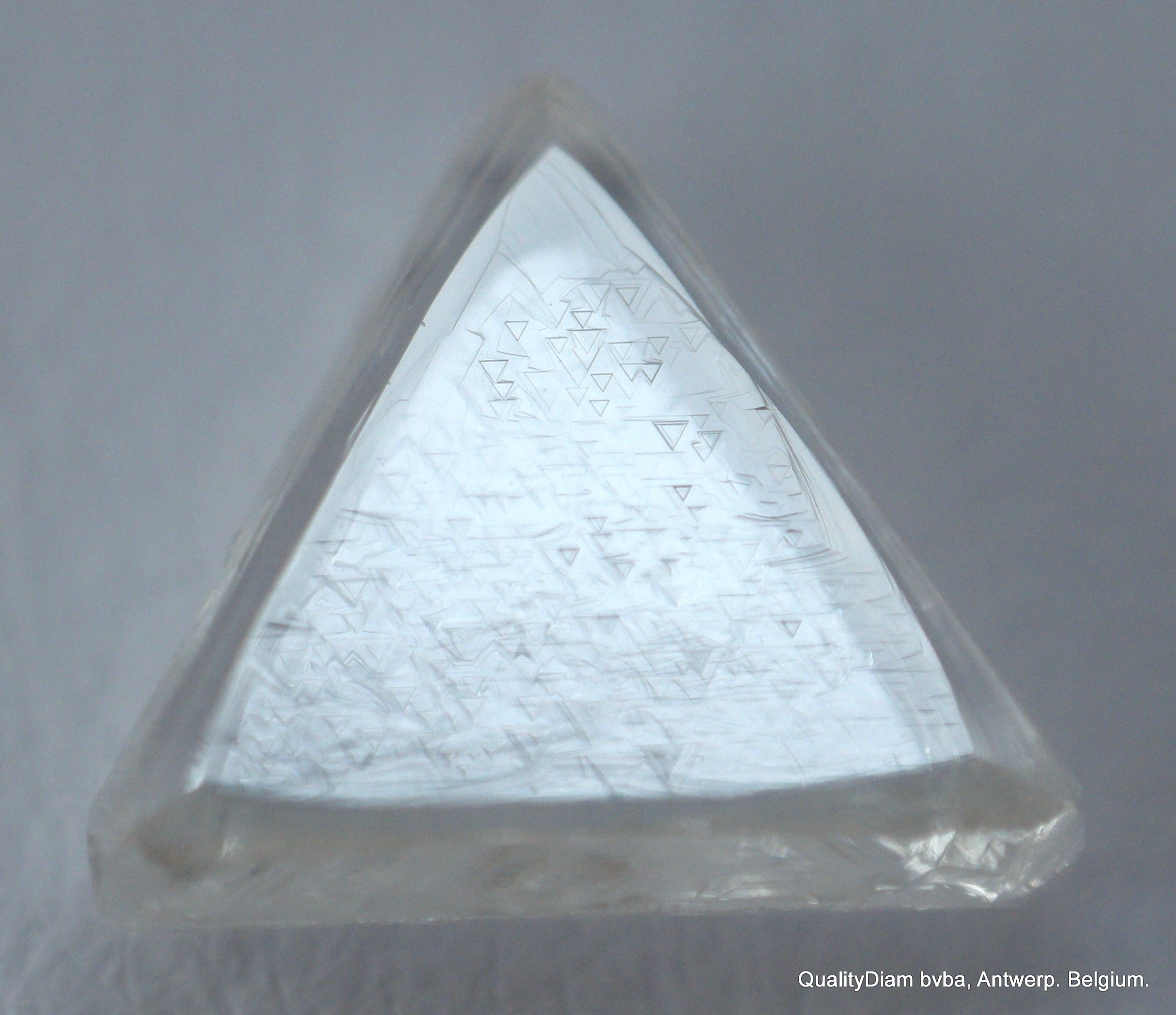 F Vs1 0.40 Carat Triangle Shape Diamond Recently Mined Natural Diamond Uncut Gem