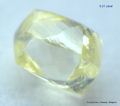 4.54 carats of beautiful natural diamonds collection out from diamond mines