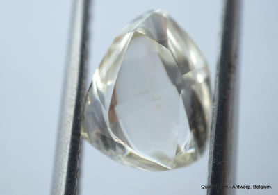 1.62 Carat beautiful diamond mackle out from diamond mine - a gem diamond