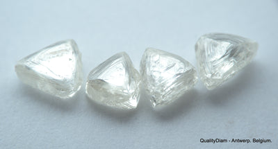 4.29 CARATS G VVS2 BEAUTIFUL SET OF TRIANGLE SHAPE NATURAL UNCUT DIAMONDS ROUGH