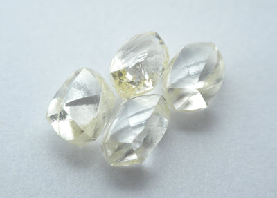 4.11 CARATS FINE COLLECTION OF NATURAL UNCUT DIAMONDS ROUGH OUT DIAMOND MINE