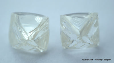 2.01 carats H VVS1 pair of natural uncut diamonds rough out from diamond mine