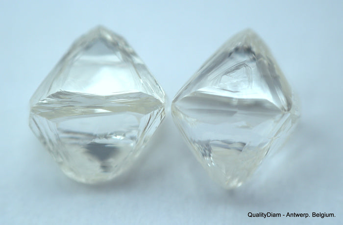 2.01 carats H VVS1 pair of natural uncut diamonds rough out from diamond mine