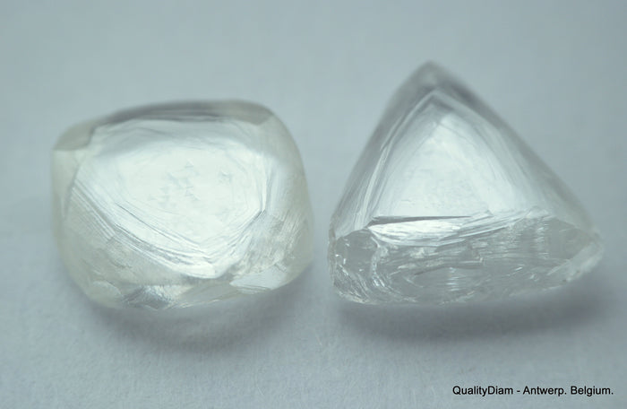 1.95 CARATS NATURAL UNCUT DIAMONDS ROUGH DIAMONDS OUT FROM DIAMOND MINE