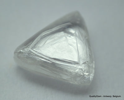 1.95 CARATS NATURAL UNCUT DIAMONDS ROUGH DIAMONDS OUT FROM DIAMOND MINE