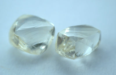1.95 CARATS FINE PAIR OF NATURAL UNCUT DIAMONDS ROUGH DIAMONDS OUT DIAMOND MINE