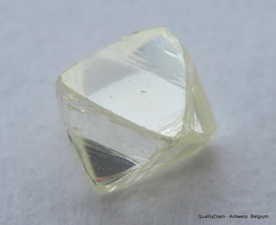 I VVS1 Real & beautiful diamond out diamond mine. Natural, uncut gemstone