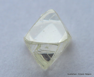 I VVS1 Real & beautiful diamond out diamond mine. Natural, uncut gemstone