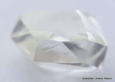F VVS2 diamond ideal for uncut diamond jewelry. Out from a diamond mine 0.62 carat