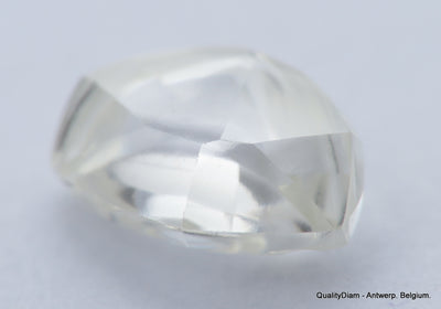 E VS2, 0.68 carat diamond out from a mine. ideal for rough diamond jewelry.