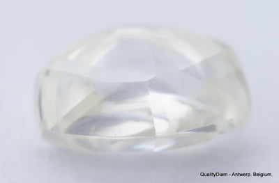 E VS2, 0.68 carat diamond out from a mine. ideal for rough diamond jewelry.