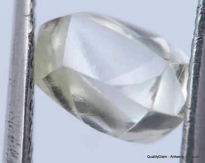 G VVS2 diamond ideal for uncut diamond jewelry. Out from a diamond mine 0.92 carat