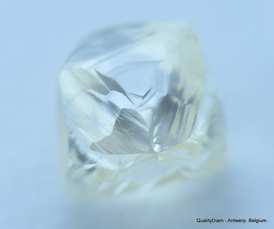 I VVS1 Real & beautiful diamond out diamond mine. natural, uncut gemstone