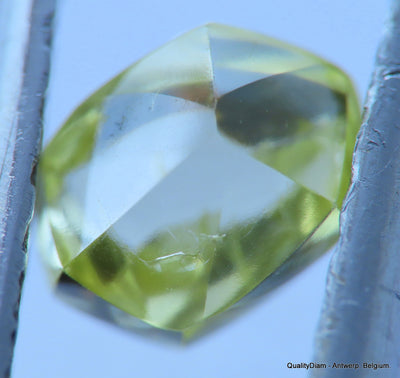 Beautiful diamond intense fancy yellow rare natural diamond mackle