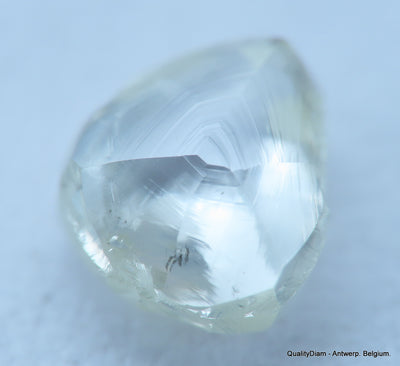 H SI1 natural diamond ideal for uncut diamond jewelry. Out from a diamond mine