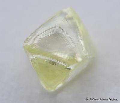For rough diamond jewelry 0.46 carat Fancy Yellow beautiful gem diamond