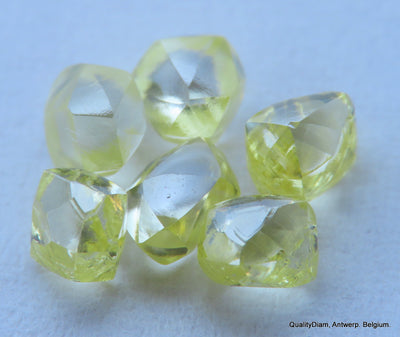 1.59 Carat beautiful diamonds intense fancy yellow rare natural diamonds mackles