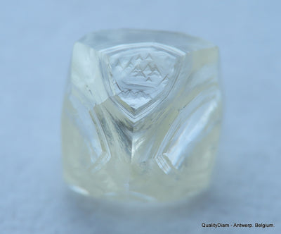 0.98 CARAT NATURAL DIAMOND  OUT FROM A DIAMOND MINE - REAL IS RARE