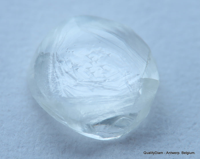 E VVS1, full white diamond out from a diamond mine. Natural diamond - a gemstone