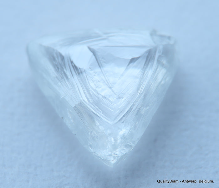 E VS2 Beautiful triangle shape natural diamond uncut gem out from diamond mine